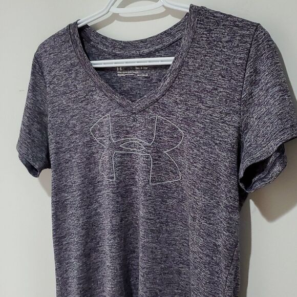 UNDER Armour small purple loose fit heatgear athletic short sleeve shirt - Picture 2 of 6